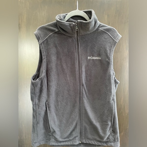 Columbia Other - Colombia grey fleece vest